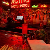 Photo taken at Acme Oyster House by G. Sax on 10/5/2023