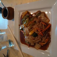 7/19/2016에 May E.님이 Thaifoon Restaurant에서 찍은 사진
