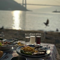 Das Foto wurde bei Poyraz Capari Restaurant von İlkan B. am 10/31/2023 aufgenommen