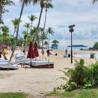 Photo taken at Siloso Beach Resort by Daniel D. on 4/28/2023