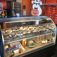 Photo taken at Sugar Shack Donuts &amp;amp; Coffee by Ahmed M. on 10/15/2019