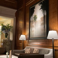 Photo taken at Star Lounge - The Ritz Carlton by Khaled . on 5/19/2022
