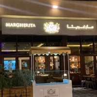 รูปภาพถ่ายที่ Margherita โดย MarBin เมื่อ 11/16/2022