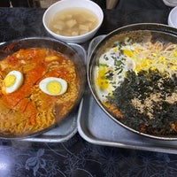 Photo taken at 뽀빠이분식 by 준섭 이. on 3/13/2020