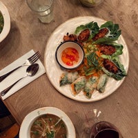 Photo taken at Jamie Oliver Cookery School by Zoey B. on 2/24/2019