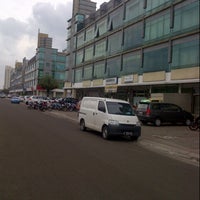 Photo taken at Bess Finance Pusat by Sonny S S. on 1/14/2013