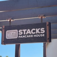 Foto scattata a Stacks Pancake House da Sultan A. il 7/27/2023