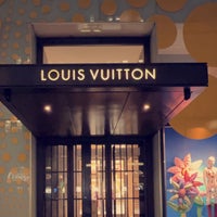 Photo taken at Louis Vuitton by Dr Alaa S. on 4/22/2023