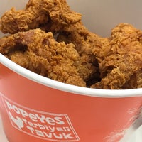 Photo taken at Popeyes Louisiana Kitchen by Sepehrad R. on 6/1/2019