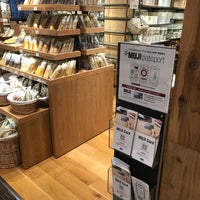 Photo taken at MUJI by シァル 桜. on 7/6/2020