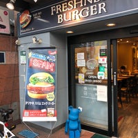 Photo taken at Freshness Burger by シァル 桜. on 7/6/2020