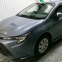 Photo taken at TOYOTA Rent a Car by 朱鳥 on 4/3/2022