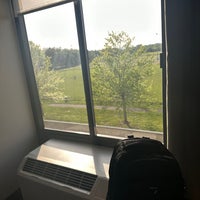 Photo taken at Crowne Plaza Dulles Airport by ٩ on 4/29/2023