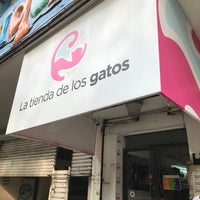 Foto scattata a La Tienda De los Gatos da Dessy B. il 9/19/2018