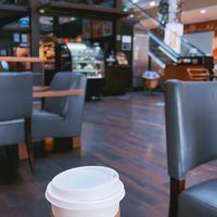 Das Foto wurde bei Starbucks von Rania 🐆 am 1/29/2022 aufgenommen