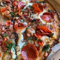 Photo taken at Pieology Pizzeria by ✌Maryanne D. on 2/8/2022