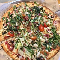 Снимок сделан в Pieology Pizzeria пользователем ✌Maryanne D. 10/27/2017