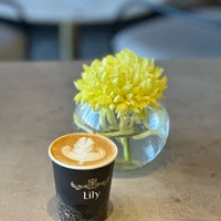 Foto tomada en Lily Flowers &amp;amp; Cafe  por Ghadah . el 11/9/2023
