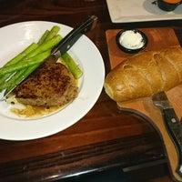 Photo taken at LongHorn Steakhouse by EIC-K on 12/15/2018