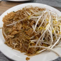 Das Foto wurde bei Blue Mint Thai &amp;amp; Asian Cuisine von Junho L. am 10/21/2023 aufgenommen