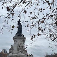 Photo taken at Monument à la Republique by عبدالله ✨ on 12/24/2022