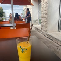 Photo taken at Snooze, an A.M. Eatery by Sarah 8. on 11/4/2022