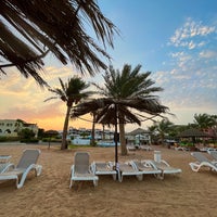 Foto tirada no(a) The Beach Club por Noura em 8/7/2022