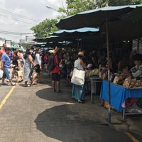 Photo taken at Chatuchak Weekend Market by Hyohee K. on 9/16/2018