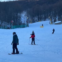 Foto diambil di Whitetail Ski Resort oleh Bader .. pada 1/18/2022