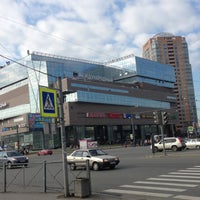 Photo taken at metro Mezhdunarodnaya by Варвара Ч. on 5/15/2013