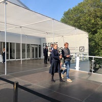 Photo taken at Frieze Masters by J P. on 10/16/2021