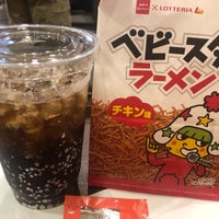 Photo taken at Lotteria by こーへー a. on 8/25/2019