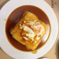 Foto tomada en Café Atenas  por Nelson P. el 10/21/2014