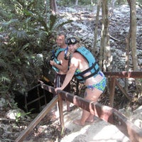 Снимок сделан в Hidden Worlds Adventure Park &amp;amp; Cenotes пользователем Hidden W. 5/28/2013