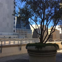 Photo taken at 343 Sansome Roof Garden by Erlie P. on 10/23/2017