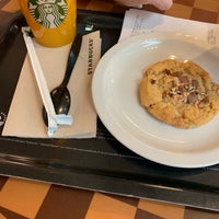 Photo taken at Starbucks by Cédric B. on 4/27/2019