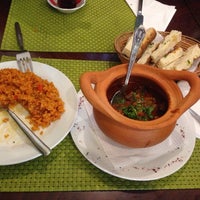 Das Foto wurde bei Istanbul Restaurant Brighton von şafak K. am 6/13/2014 aufgenommen