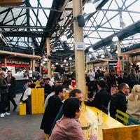 Photo taken at Mercato Metropolitano by Lynn B. on 4/19/2019