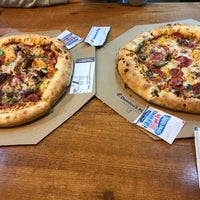 Photo taken at Domino&amp;#39;s Pizza by Kamıle A. on 9/24/2019
