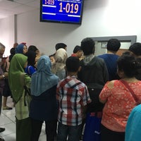 Photo taken at Unit Layanan Paspor, Kantor Imigrasi Kelas I Khusus Jakarta Selatan by Sylvia on 1/6/2017