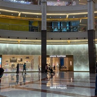 Louis Vuitton - Boutique in Koran Baru