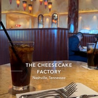 Review The Cheesecake Factory