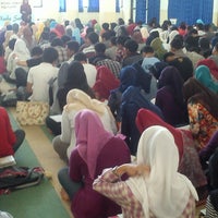 Review Masjid Student Center UIN Syarif Hidayatullah Jakarta