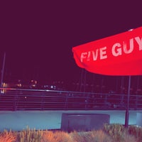 Photo taken at Five Guys by Yazeed_Alshnifi on 9/28/2022