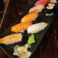 Photo taken at Sushi Suma by Sukhatai on 12/3/2022