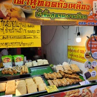Photo taken at Wang Lang Market by Sukhatai on 8/19/2023