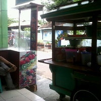 Photo taken at Pasar Cipinang Muara by aleks 2. on 9/17/2012