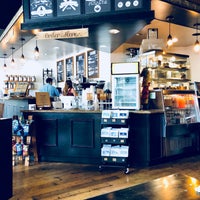 6/16/2018에 Sean M.님이 Kettle Coffee &amp;amp; Tea에서 찍은 사진