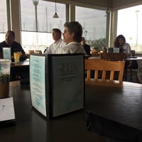 9/14/2017 tarihinde Sean M.ziyaretçi tarafından Jolly Roger Restaurants'de çekilen fotoğraf