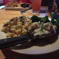 Photo taken at Applebee&amp;#39;s Grill + Bar by Sean M. on 10/15/2016